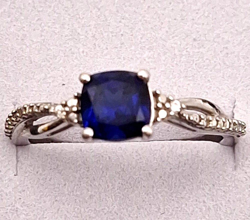925 Sterling Silver Lab Sapphire CZ Ring Size 7 Dainty Feminine Sept Birthstone
